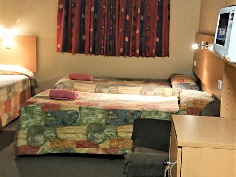 New Olympic Motel - Click Find 3