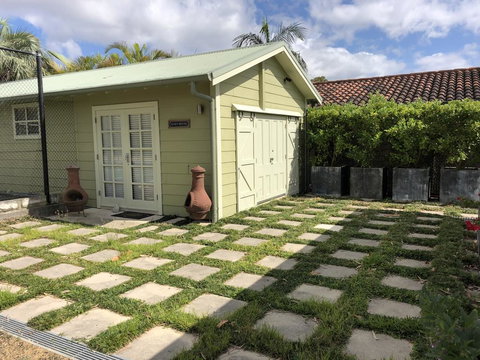 NEW: Tranquil Retreat -The Barn House Ingleside, Northern Beaches - Bet 4u 0