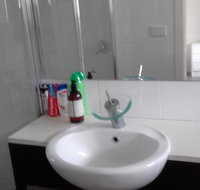 Nice single room in modern townhouse - Lawyer Find