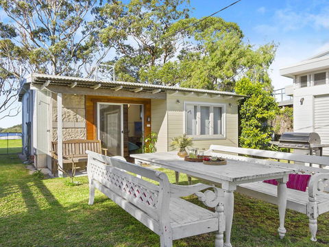 Noddys Riverside - Click Find 3