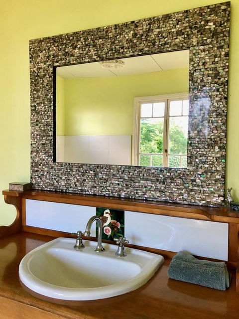 Noosa Avalon Farm Cottages - Lawyer Find 3