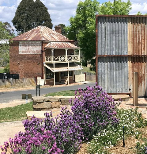 Northeys Apartment - Click Find 3