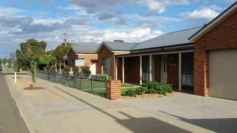 Numurkah Apartments - The Saxton - Bet 4u 0