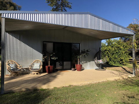 Oak Lane Guest House & Farm Stay - DBD 2