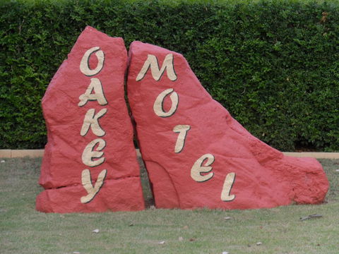 Oakey Motel - Click Find 0