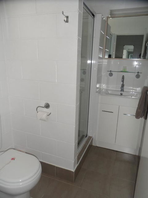 Oakey Motel - Click Find 3