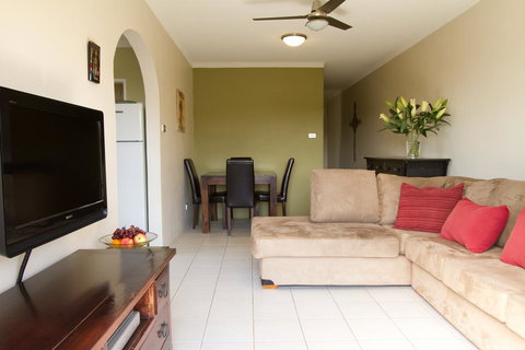 Oaks Apartment At Dee Why Beach - Bridge Guide 1