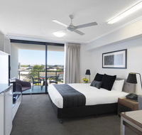 Oaks Mackay Carlyle Suites - Click Find