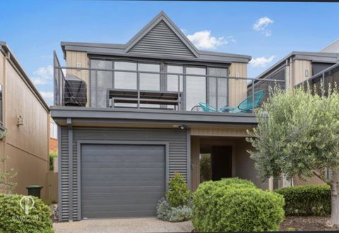 Ocean Grove House With Fantastic Ocean Views - Bridge Guide 1