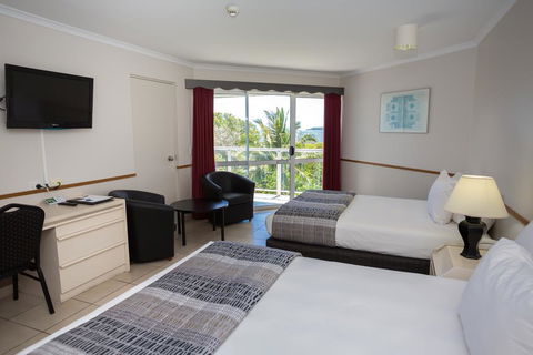 Ocean International Hotel - Click Find 3