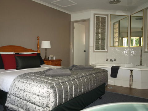 Old Coach Motor Inn Echuca - Bet 4u 2