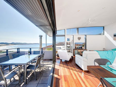 One Mile Cl, Townhouse 22, 26, The Deckhouse - Click Find 0