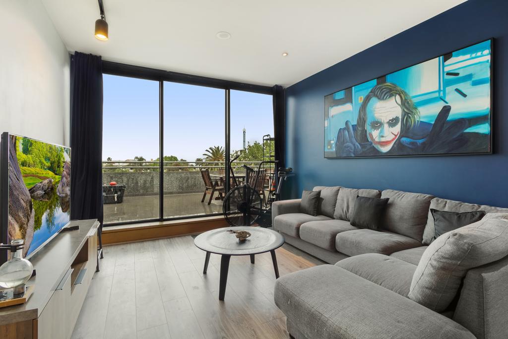 Accommodation St Kilda VIC Click Find