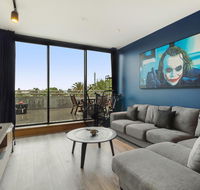 One-Bed Apartment With Balcony and Luna Park Views - Click Find