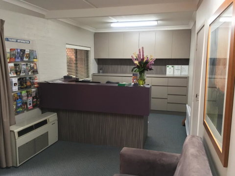 Oxley Court Serviced Apartments - Click Find 1