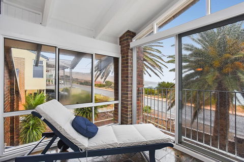 Palms On The Esplanade - Sellicks Beach - WiFi - Click Find 3
