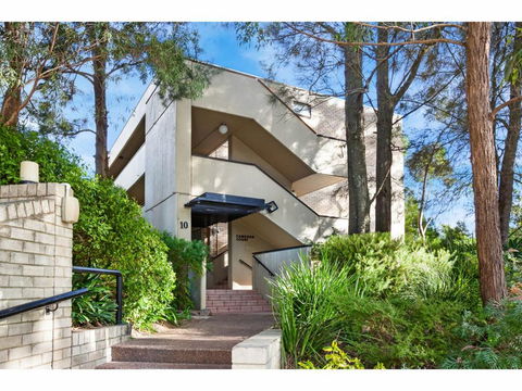 PANAMA-hosted By:L'Abode Accommodation - Lawyer Find 1