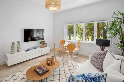 Panco Apartment Sydney - Lawyer Find 1