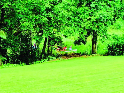 Paradise Eco B & B - Bet 4u 1