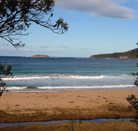 Pebbly Beach Shacks - Click Find