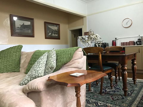 Penghana Bed And Breakfast - Click Find 2