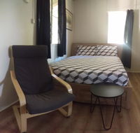 Pentland Hotel Motel - Click Find