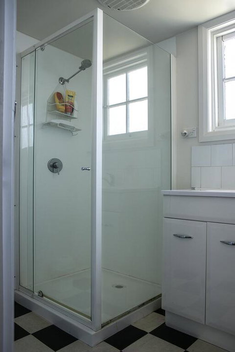 Pettit Cottage - Bridge Guide 3