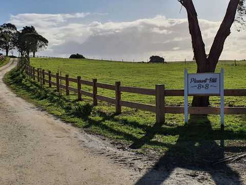 Pleasant Hill BnB - Bridge Guide 1