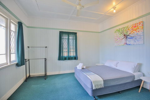 Pleasant Place To Stay Near The Park + FREE WiFi - DBD 1