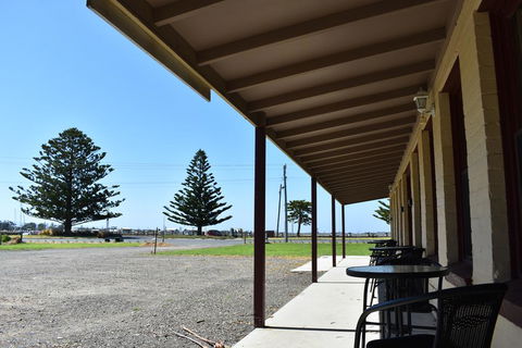 Port Albert Motel - DBD 3