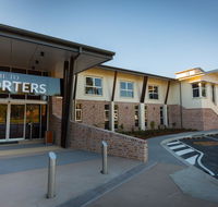 Porter's Plainland Hotel - Click Find