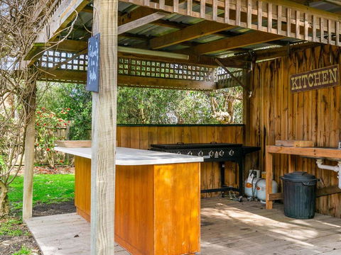 Powlett Place - Bet 4u 3