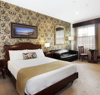 Quality Inn Heritage on Lydiard - Bet 4u