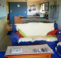 Rainbow Breezes 4 - Rainbow Beach Townhouse with breath-taking ocean views to Fraser Island - Click Find