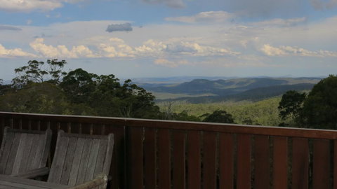 Ravensbourne Escape- Quingilli - Bet 4u 1