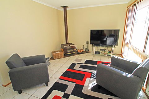 Relax And Unwind In Badgee - Bet 4u 0