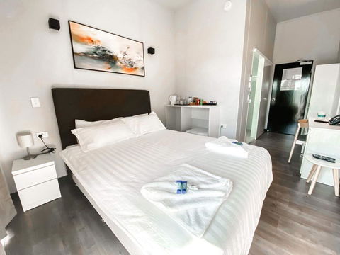 Richmond Midway Motel - Click Find 0