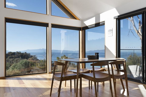 Rocky Ridge - L'Abode Accommodation - Bridge Guide 0