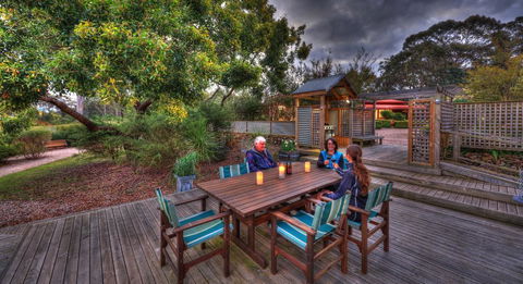 Roosters Rest - Click Find 3