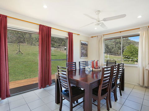Rosa Estate In Broke - Two 3br House In Walking Distance To Cellar Doors - Bet 4u 3