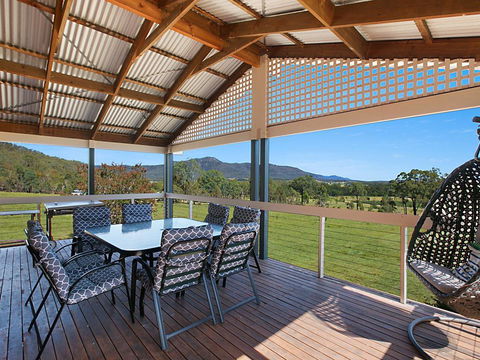 Rosamund House In Broke, 4br House In Walking Distance To Cellar Doors - Bet 4u 0