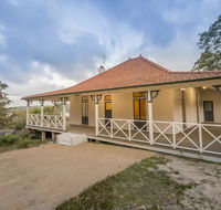 Royal National Park Cottages - Click Find