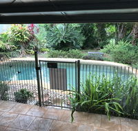 Royal Palm Cottage Entire two bedroom 2 bathroom house with Pool - Bet 4u