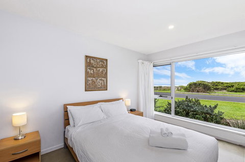 Sea-Lit - South Beach - Bridge Guide 2