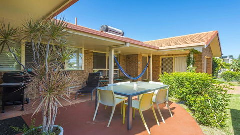 SECRET GARDEN - WiFi - Netflix - Pet Friendly - Bet 4u 3