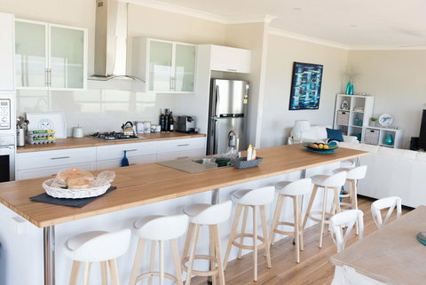 Shades Of Blue Eco Retreat - Bet 4u 1