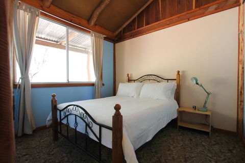 Shady Creek Eco Cabin, Peaceful Country Getaway - Lavinia 2