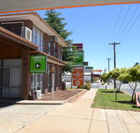 Shamrock Hotel Motel Balranald - Click Find