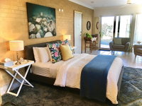 SilverWaters Waterfront Accommodation