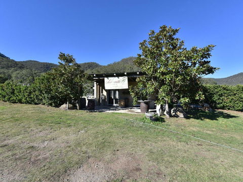 Somerville Wines Farmstay In Broke, Super Cute House On Working Farm. Walk For Miles. - Bet 4u 1